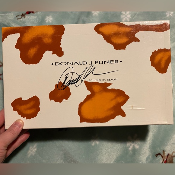 NIB Donald J Pliner Marlo Heels - Picture 4 of 14